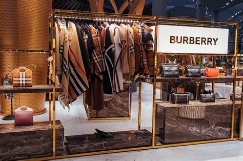 burberry store torino|Find Burberry Stores in Italy .